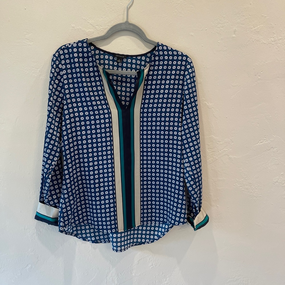 Ann Taylor Size small blouse